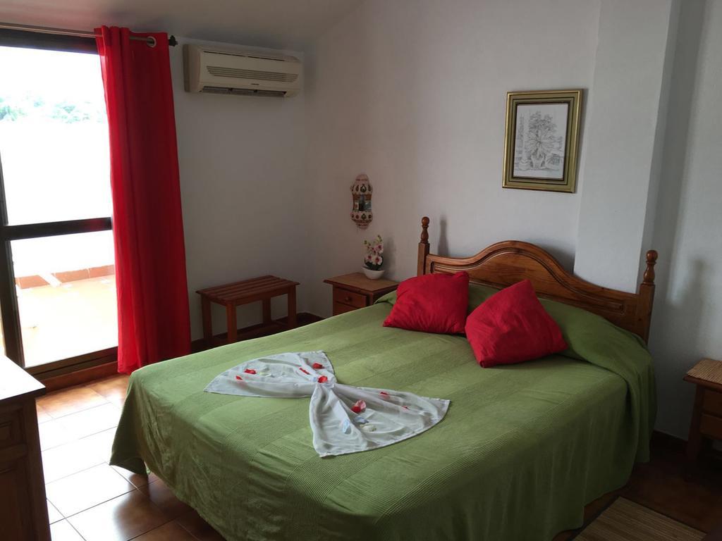 Double or Twin Room Sea View